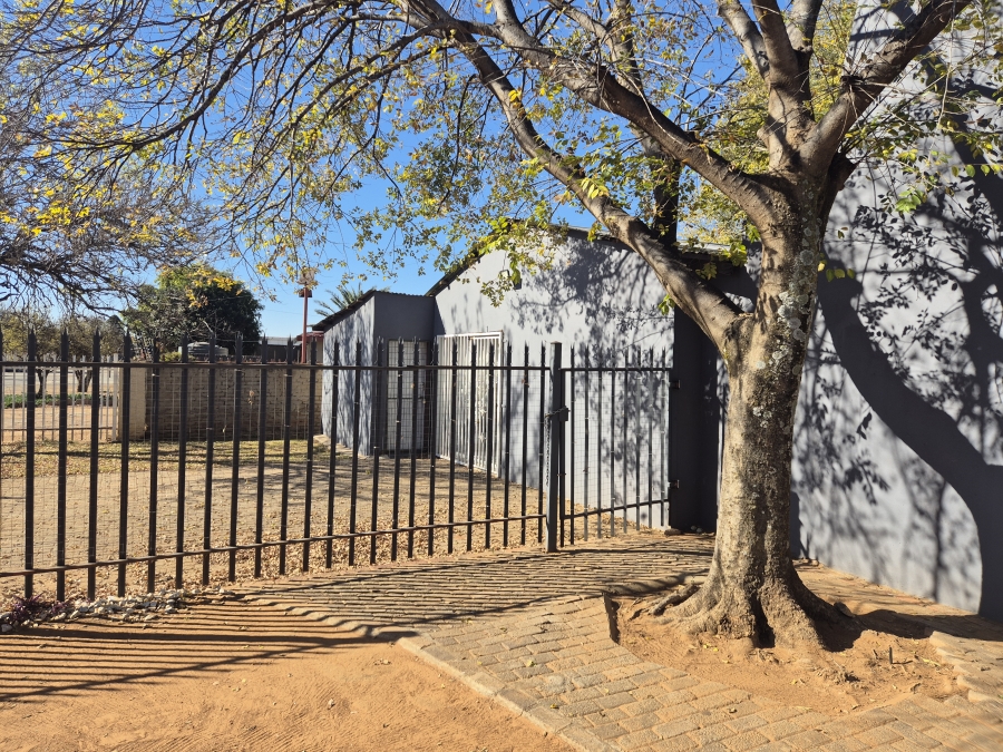 5 Bedroom Property for Sale in Wolmaransstad North West